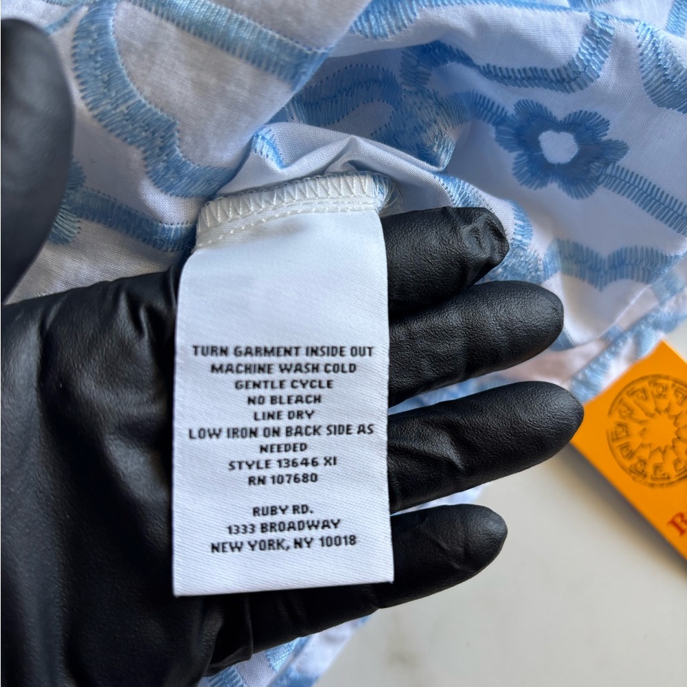 NWT Ruby Rd Plus Size 2X Blue White Embroidered V… - image 9